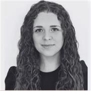 Maestra titulada por la Universidad de Valencia con experiencia dando clases de repaso